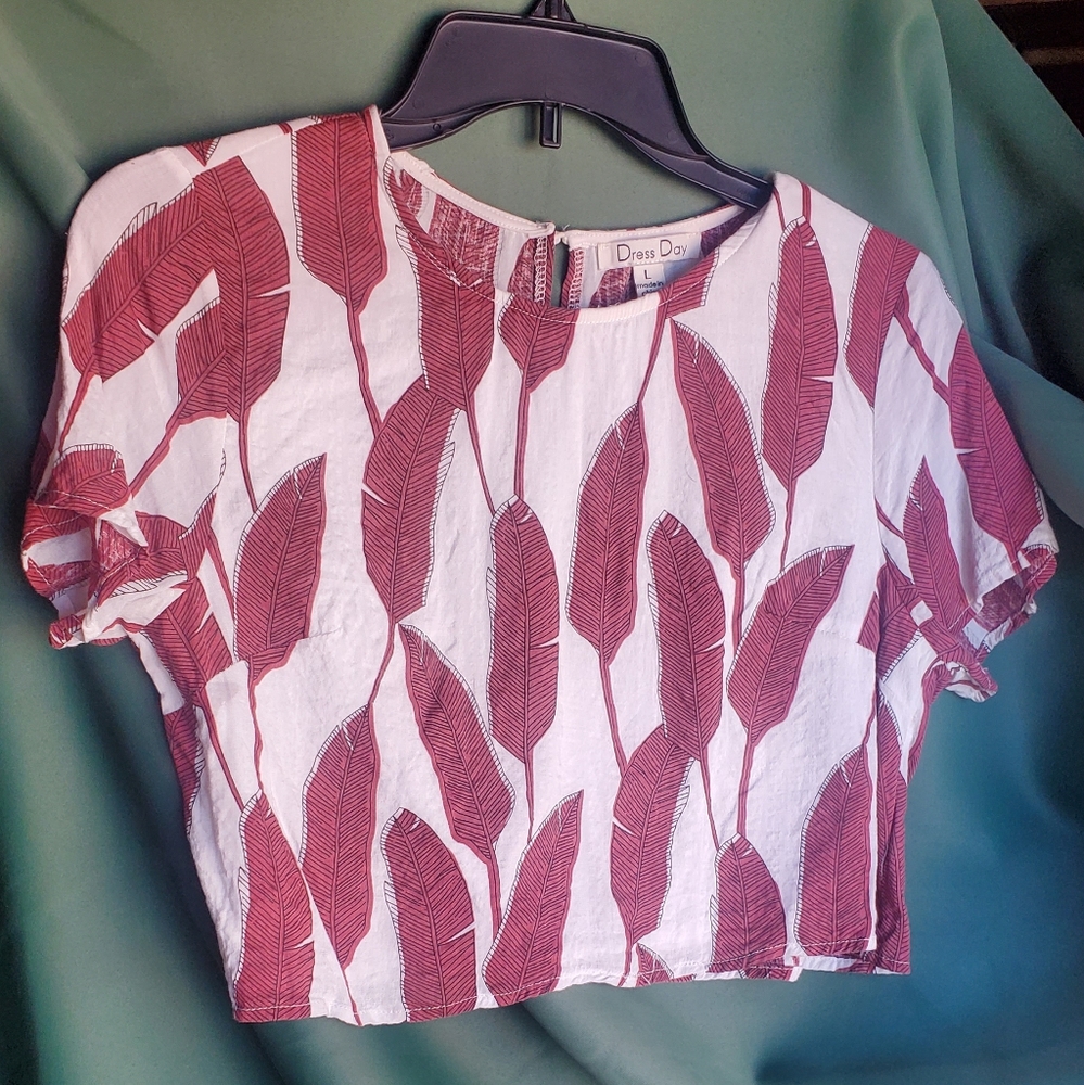 Lightweight crop top